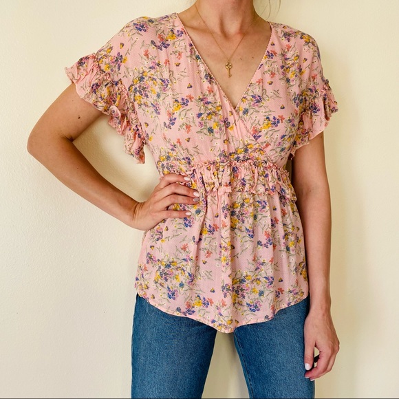 Jessica Simpson Ruffle Floral Peplum v neck blouse Top - Picture 2 of 7